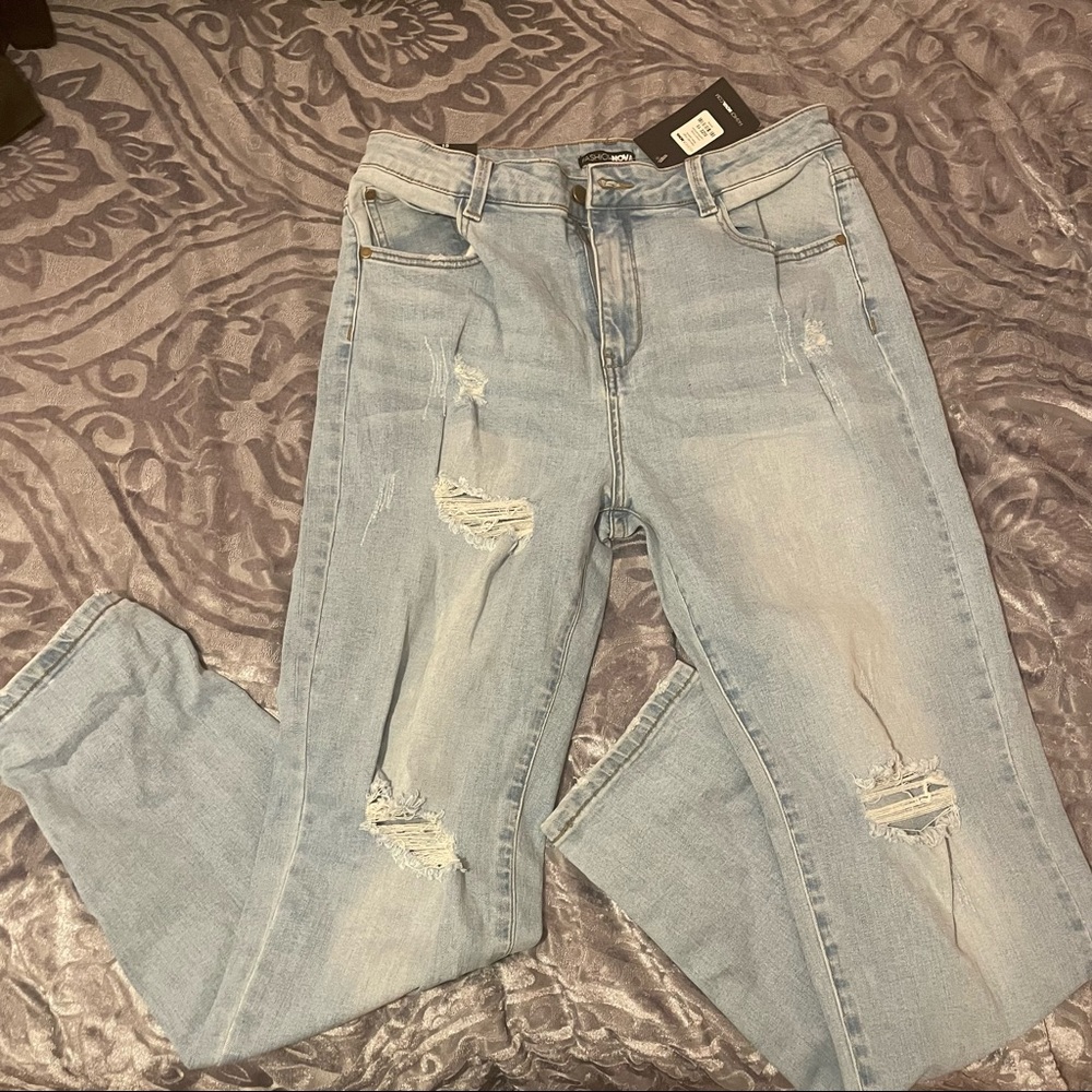 High Rise Ripped Skinny Jeans - Picture 3 of 7